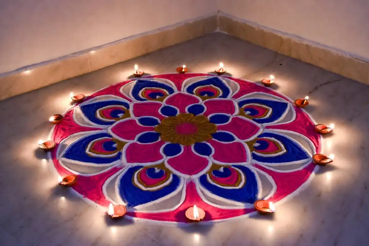 Big circle rangoli design with diyas for Diwali photos