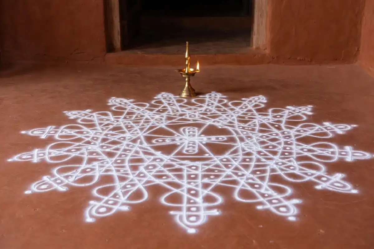 Traditional South Indian kolam rangoli design for Diwali easy and beautiful with white rice flour
